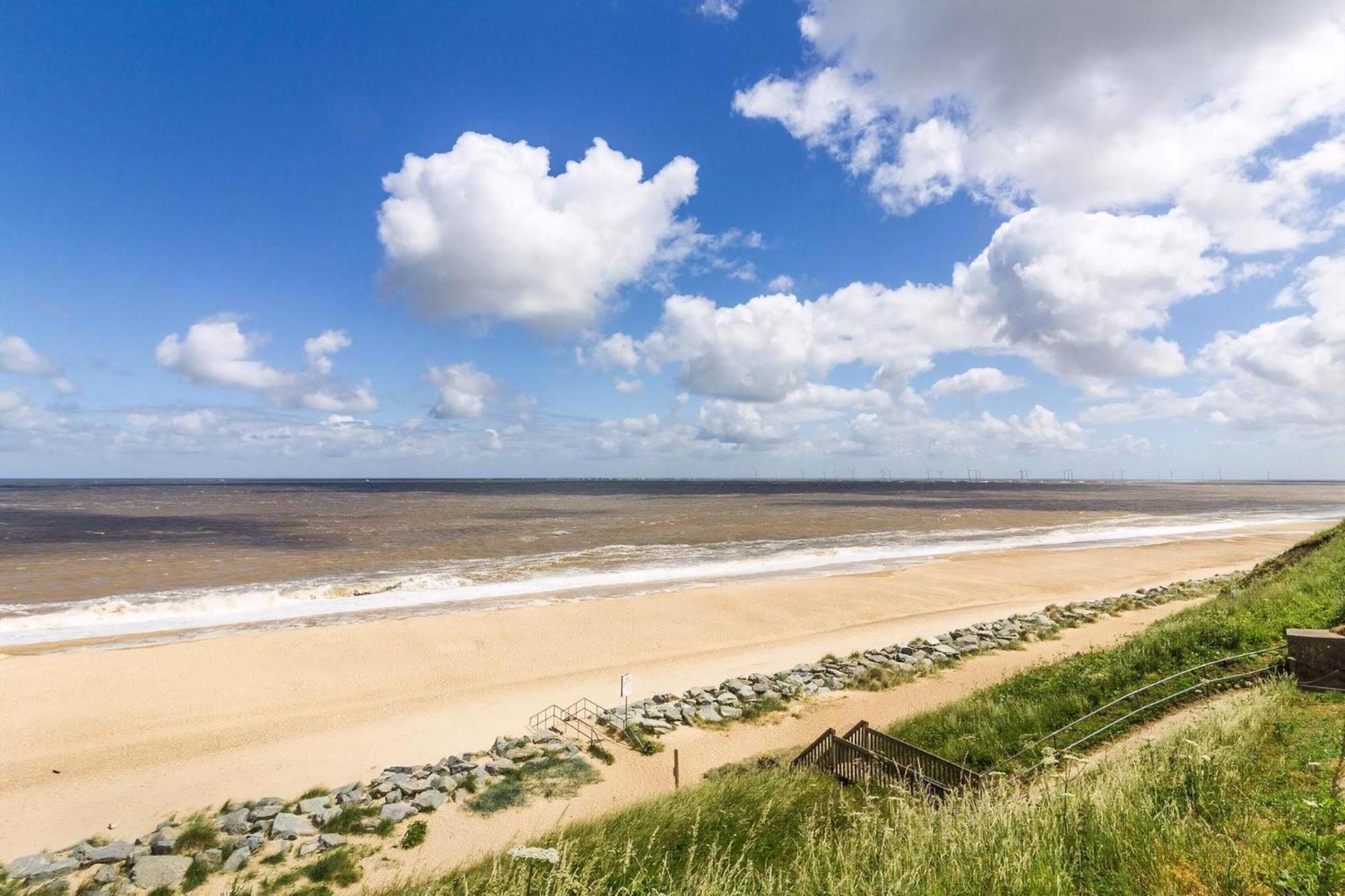 Great 6 Berth Caravan By The Beach At California Cliffs In Scratby Ref 50010L Great Yarmouth Esterno foto